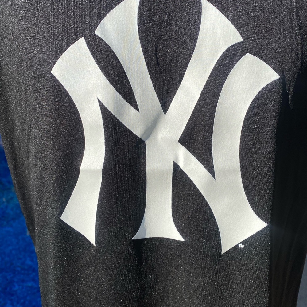 New York Yankees Baseball Black Spring Training Activewear T-Shirt - Picture 5 of 8
